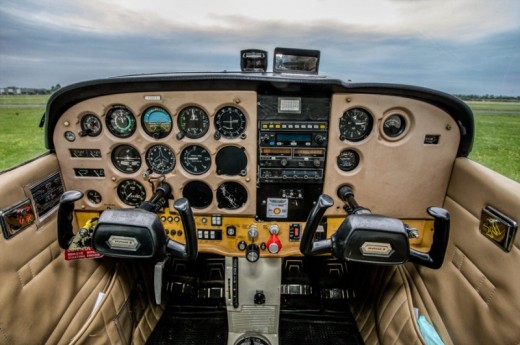 Piloter un avion (20min) + 1 accompagnateur - Lognes (77)