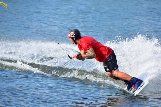 Lezione di Wakeboard - 15 min & soggiorno 2 notti