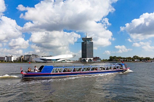 Amsterdam canal cruise and House of Bols entrance