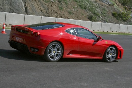 Conducir un Ferrari Madrid F430 F1 3 vueltas al circuito del Jarama