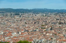 E-scooter guided tour of Marseille