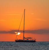 Shared Sailing Experience with Lunch or Dinner 