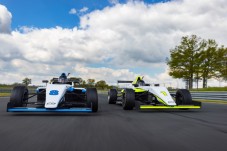 Pilotage F4 Tatuus 6 à 8 tours - 10 circuits en France