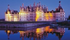 Guided tour of Loire Valley with hotel pick-up in Paris