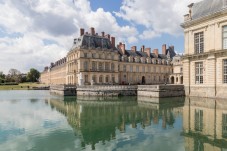 Private tour of Fontainebleau Palace from Paris