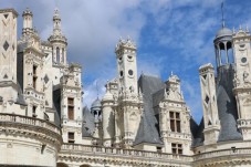 Visit of Clos Lucé, Chambord and Chenonceau with wine-tasting
