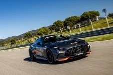 Conduzir um Mercedes AMG GT 63 2 voltas + 1 volta em co-piloto