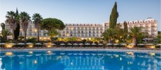 Estadia no Penina Hotel & Golf Resort em 2 Qurtos Duplos (2 noites) + 1 Quarto Single (1 noite)