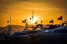 Romantic Private Yacht Excursion in Barcelona (2h) - 2 people