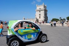 Discovery Tour Lisbon in an Funny E-Car with GPS Guide for 2 (4 hours)