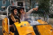 Balade en Spinach Fun Car à Lisbonne - 2 personnes (1 heure)
