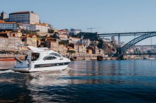 Despedida de Solteiro no Iate Skyfall no Rio Douro p/até 10 pessoas