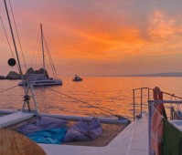 Sunset Catamaran Cruise in Marseille with Dinner - France