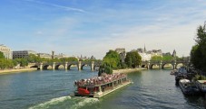 Visite Guidée en Tour Bus + Croisière sur la Seine - 2 Enfants (4-12 ans)