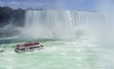 Voyage to the Falls boat tour