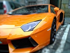 Due giri in pista Lamborghini ed ingresso cinema per due persone