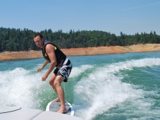 Lezione di Wakesurf - 15 min & soggiorno 1 notte
