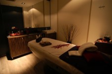 Massagem com Óleo de Vela Aromática