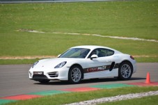 Porsche Cayman rijden (8 rondes)