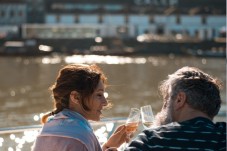 Passeio Sunset em Veleiro Privado no Rio Douro p/2