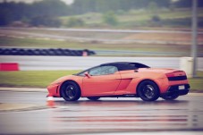 Lambo wiele lokalizacji