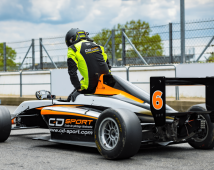 Pilotage F4 Tatuus 20 à 28 tours - 10 circuits en France