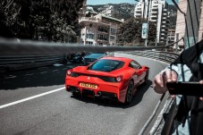 Un giro sulla Ferrari 458 & soggiorno 1 notte