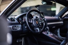 Conduire une Porsche Cayman 718 S – 2 tours + 1 tour en copilote