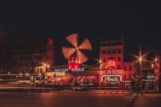 Moulin Rouge Paris met diner voor twee (Belle Époque-menu)