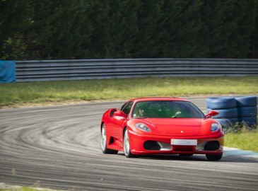 Rijervaring in Ferrari F430 F1 voor 40 min in Nederland